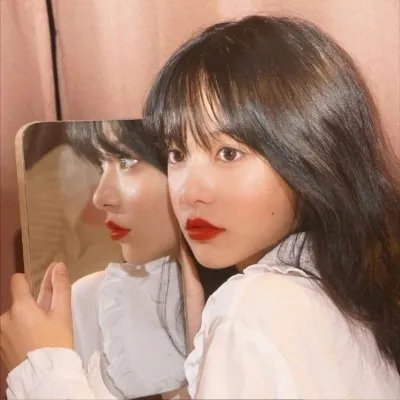 怪笑少女